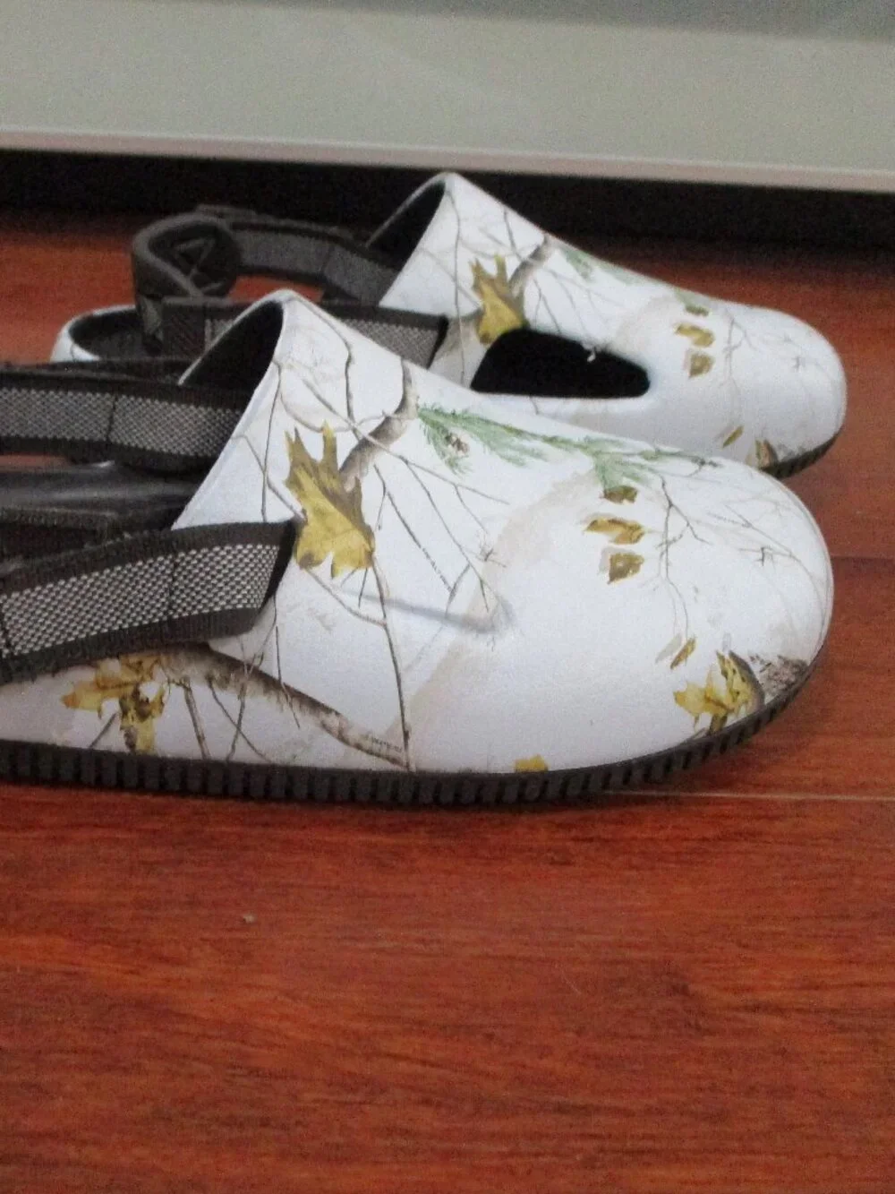 Nike Calm RealTree Crocs Mules M 7 / W 8 Unisex